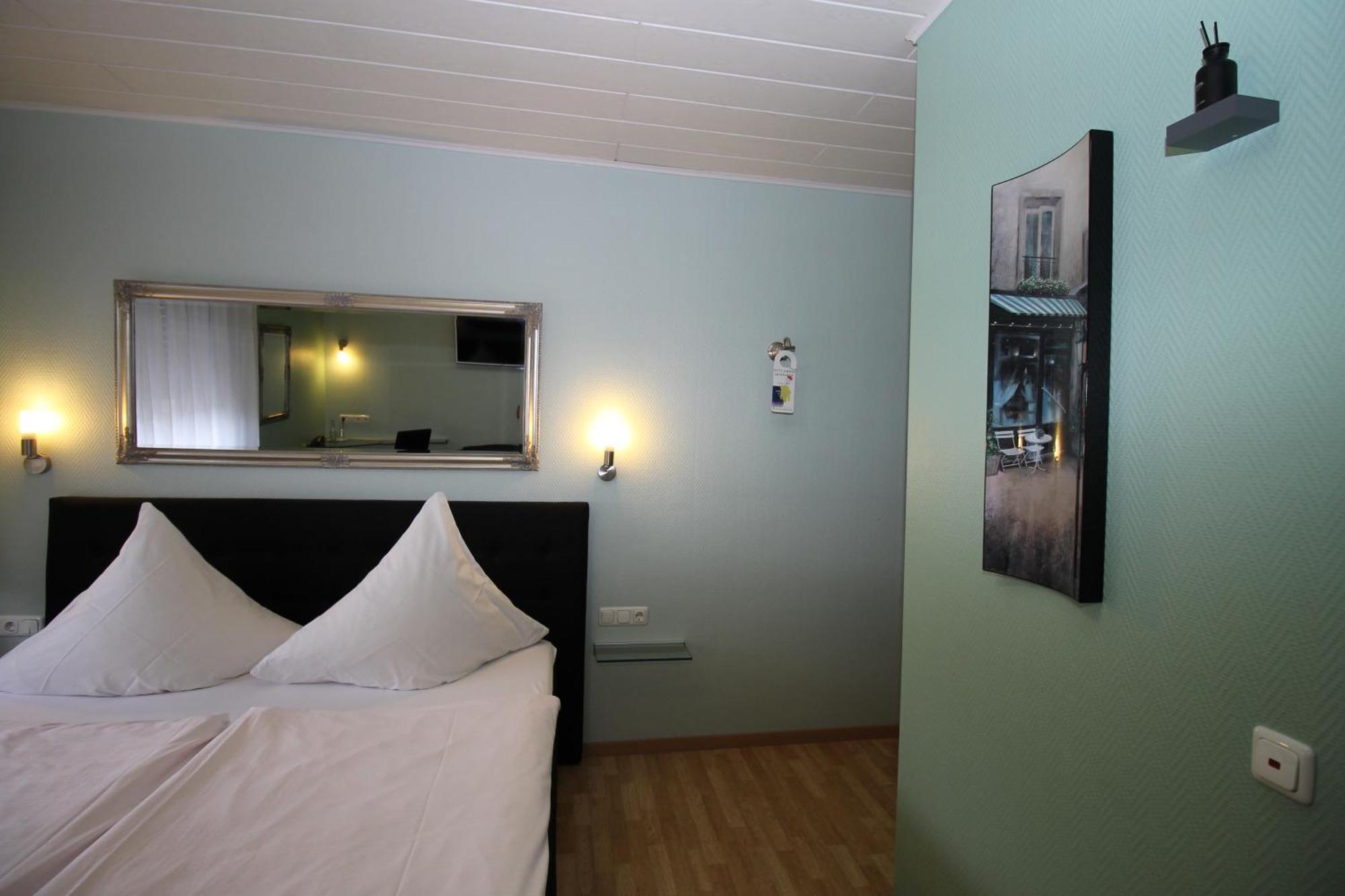 Hotel Geromont Plaidt Bagian luar foto